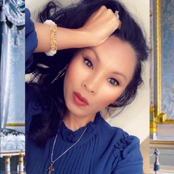 Meet your Posher, Natalia Marie Murphy. Favorite brand is Brunello Cucinelli - Picture 6 of 17